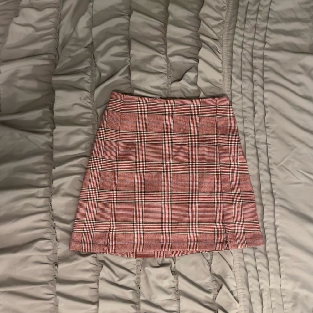 brandy melville cara skirt